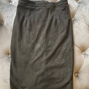 Lulu's XS suede pencil skirt